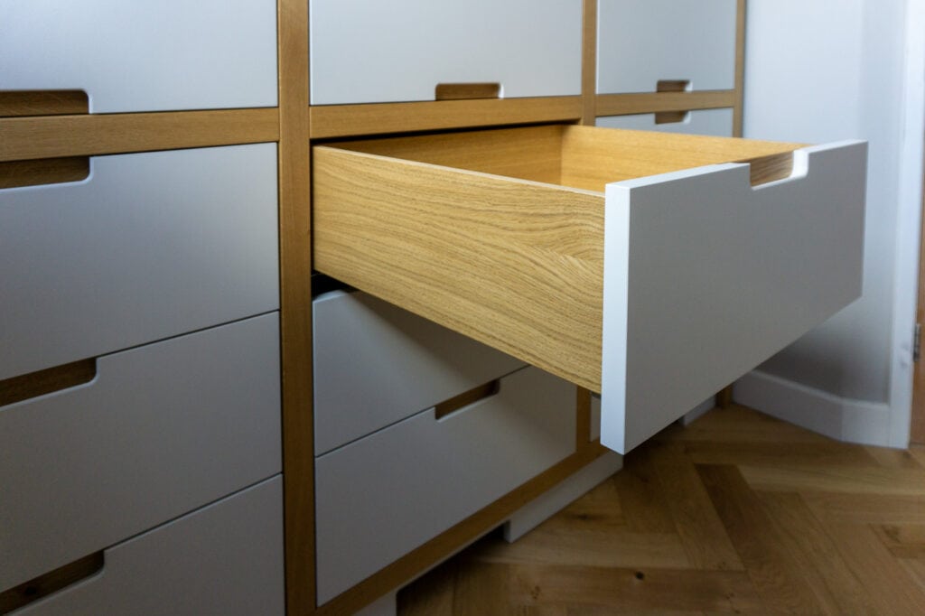 Oak veneered playwood wardrobe bristol 48